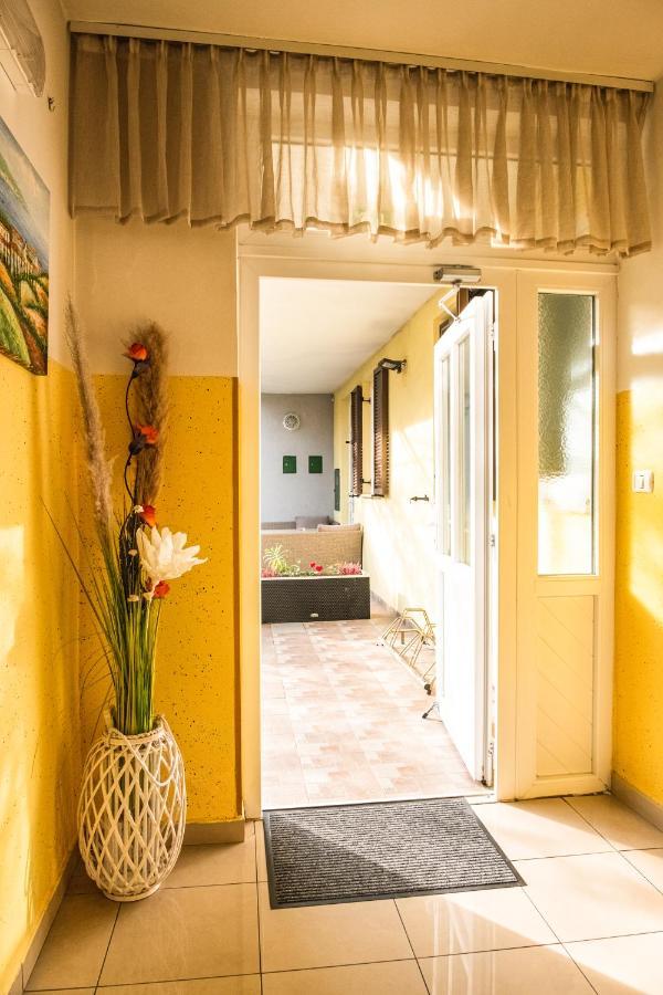 Garni Hotel Keltika Изола Экстерьер фото