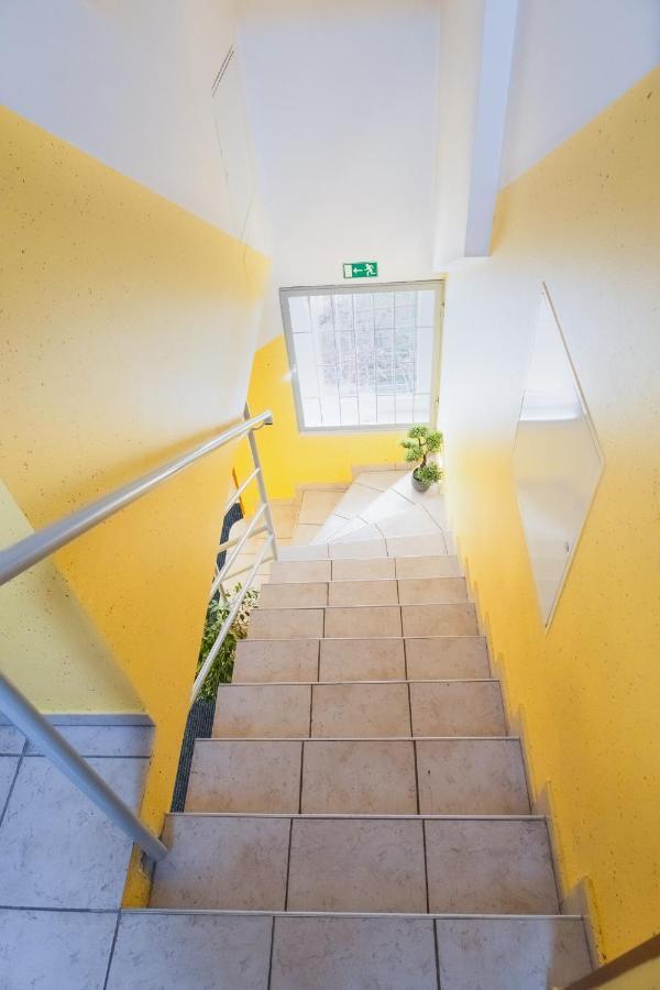 Garni Hotel Keltika Изола Экстерьер фото