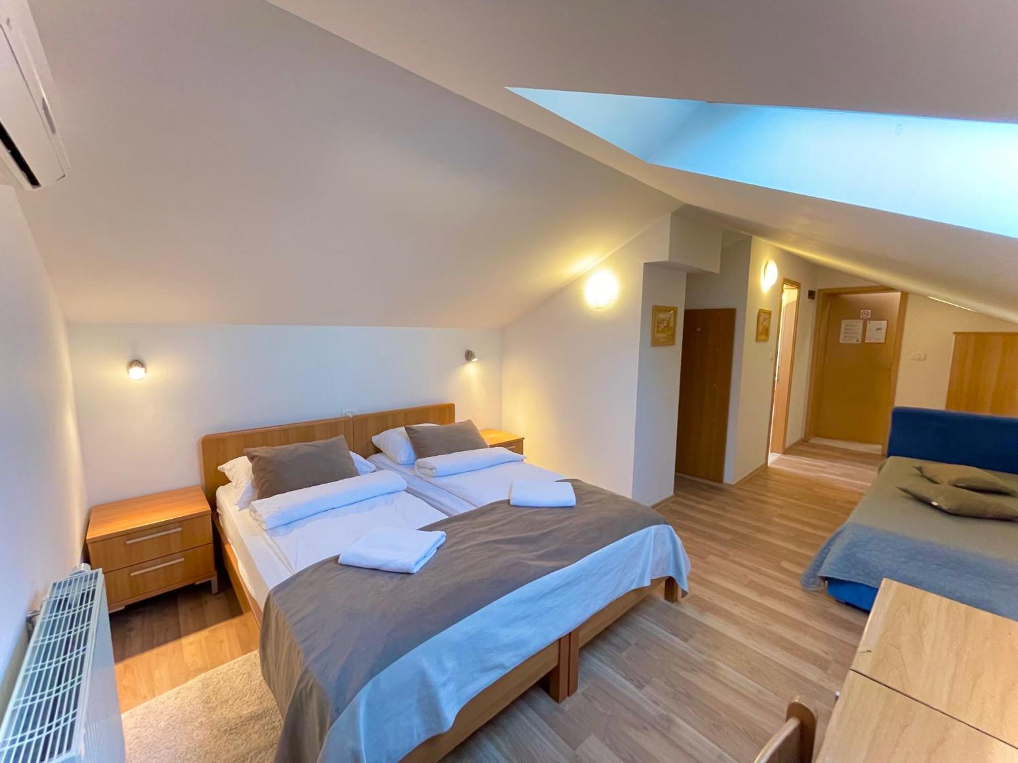 Garni Hotel Keltika Изола Экстерьер фото