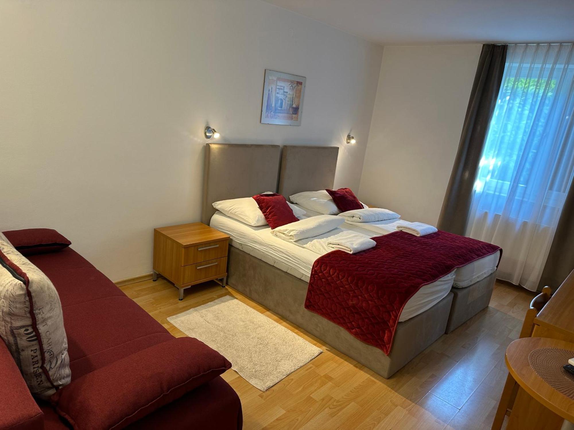 Garni Hotel Keltika Изола Экстерьер фото