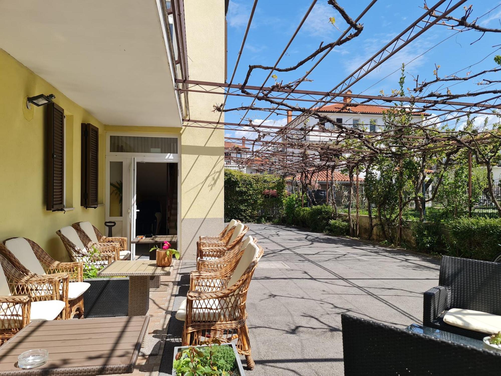 Garni Hotel Keltika Изола Экстерьер фото
