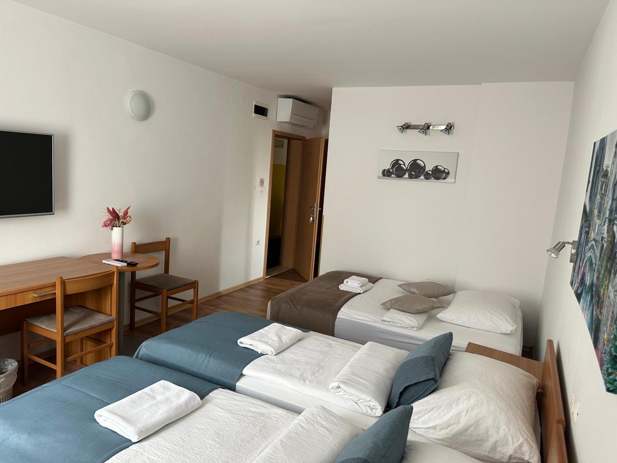 Garni Hotel Keltika Изола Экстерьер фото