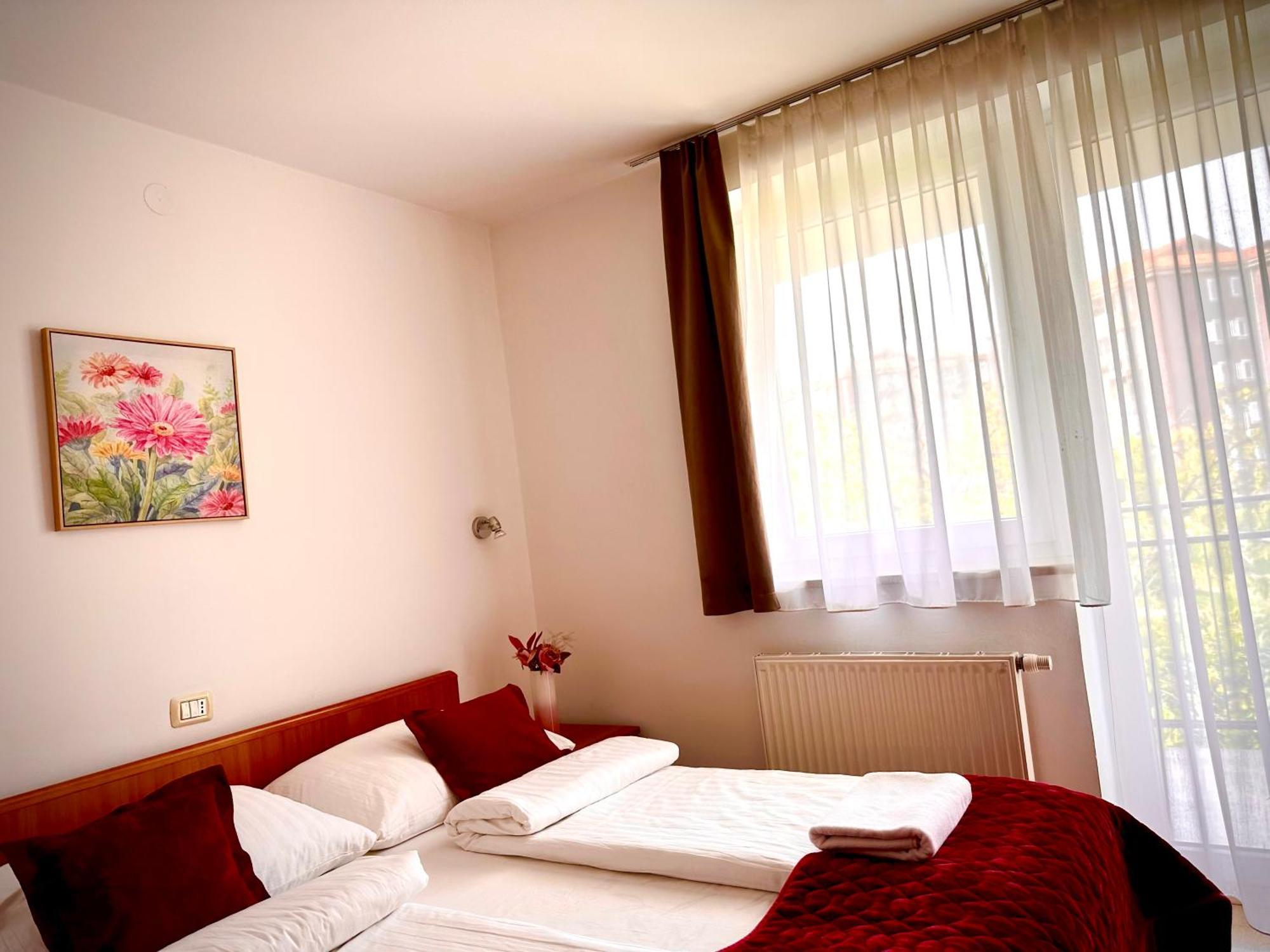 Garni Hotel Keltika Изола Экстерьер фото