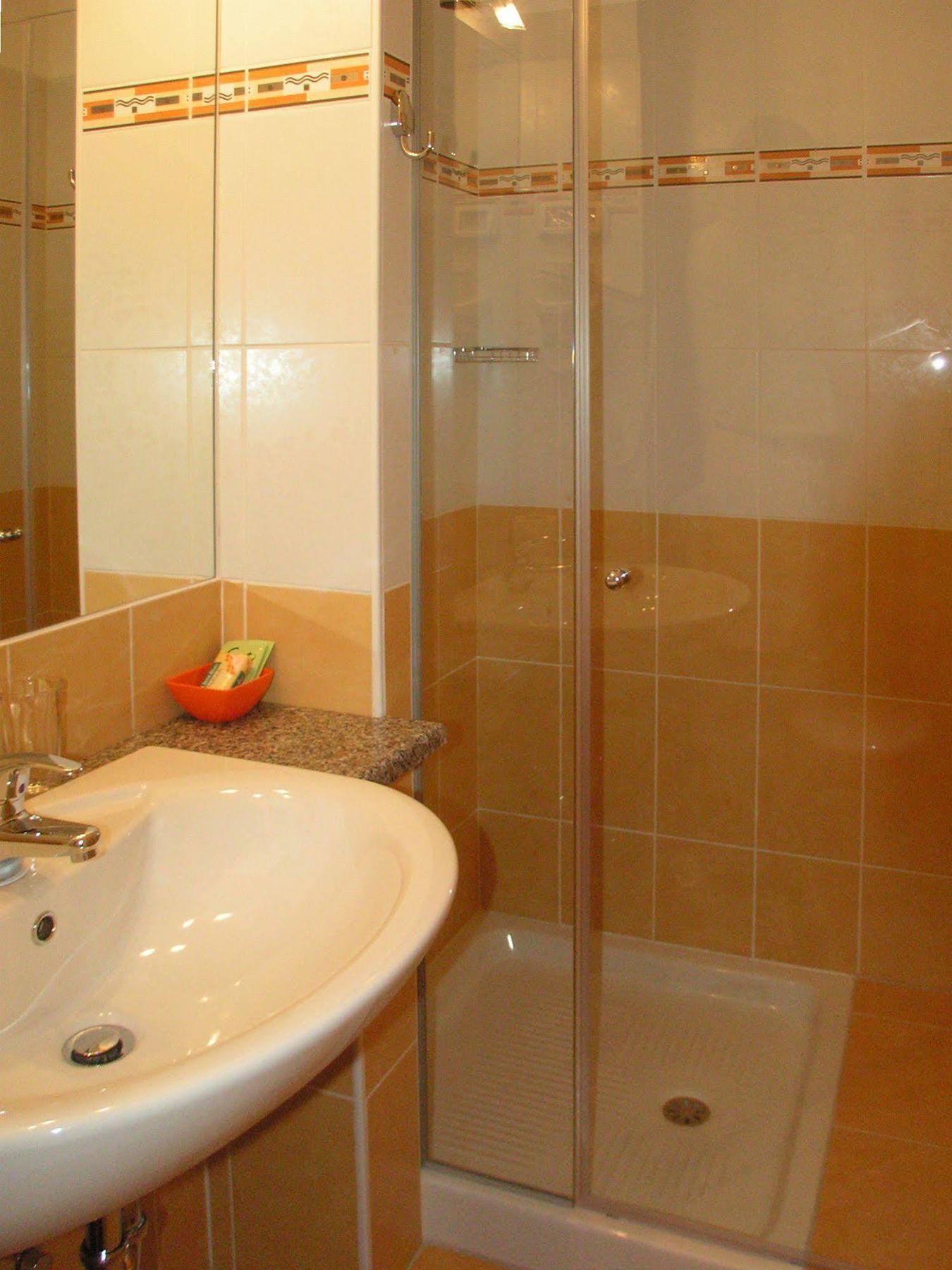 Garni Hotel Keltika Изола Экстерьер фото